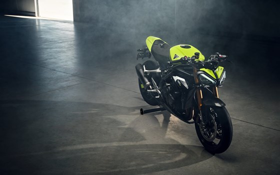 Neufahrzeug Triumph Speed Triple 1200 RX - Bild 20