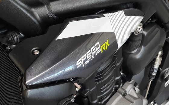 Neufahrzeug Triumph Speed Triple 1200 RX - Bild 14