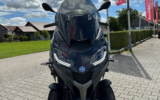 Gebrauchtmotorrad Piaggio MP3 310 - Bild 5 Gebrauchtmotorrad Piaggio MP3 310 - Bild 5