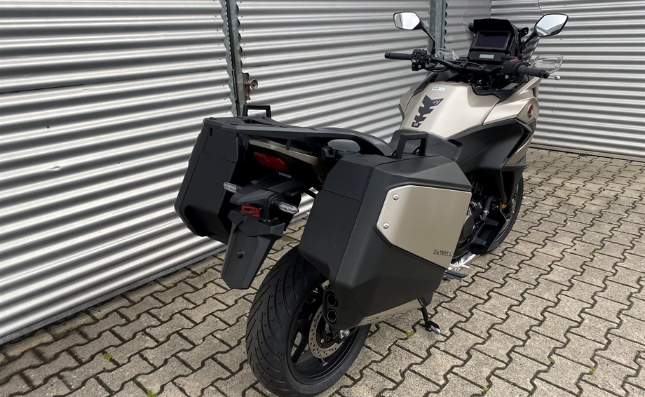 Angebot Honda NT1100 Bild 3: Angebot Honda NT1100