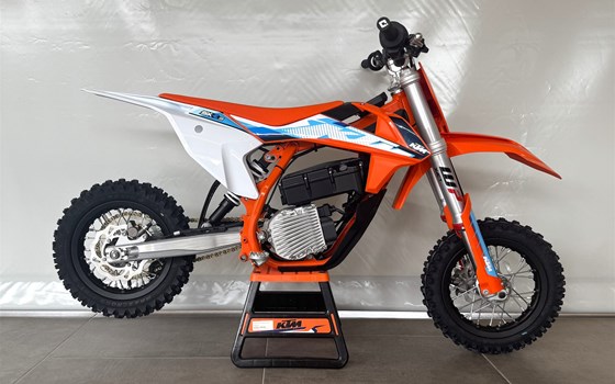 Neufahrzeug KTM SX-E 3 - Bild 1 Neufahrzeug KTM SX-E 3 - Bild 1