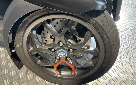 Neufahrzeug Piaggio MP3 530 HPE Exclusive - Bild 6