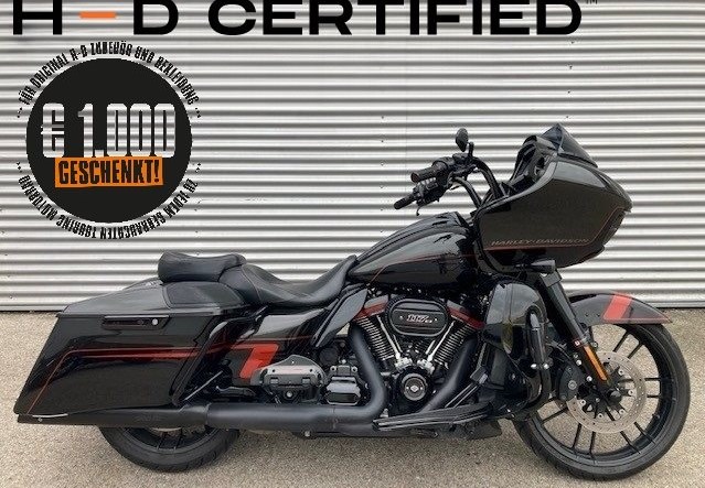 Harley-Davidson CVO Road Glide FLTRXSE (Black Earth/Vivid Black)