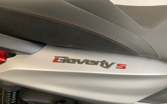 Neufahrzeug Piaggio Beverly 400 - Bild 9 Neufahrzeug Piaggio Beverly 400 - Bild 9