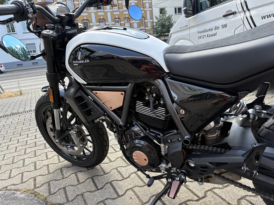 Angebot Ducati Scrambler 10° Anniversario Rizoma Edition Bild 18: Angebot Ducati Scrambler 10° Anniversario Rizoma Edition
