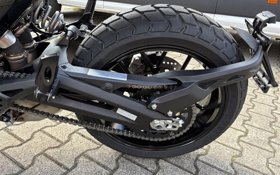 Neufahrzeug Ducati Scrambler 10° Anniversario Rizoma Edition - Bild 19