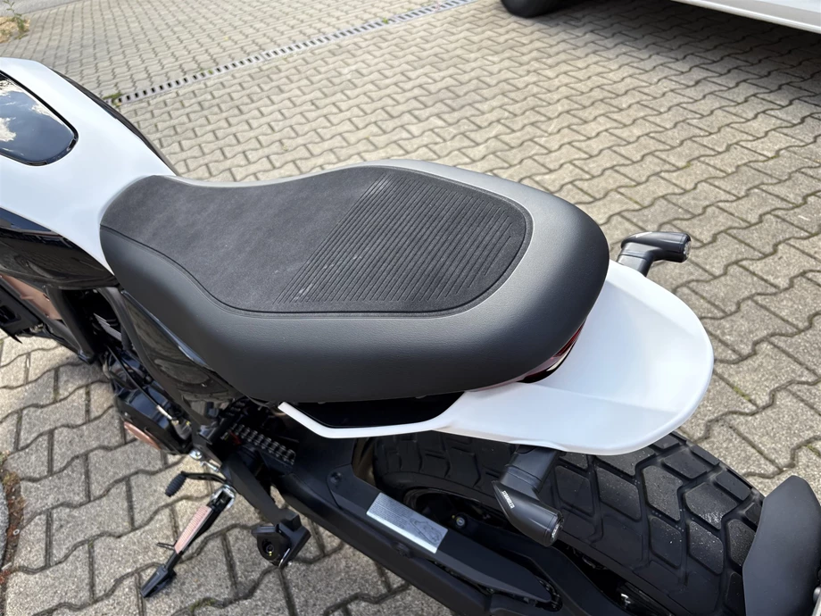 Angebot Ducati Scrambler 10° Anniversario Rizoma Edition Bild 20: Angebot Ducati Scrambler 10° Anniversario Rizoma Edition