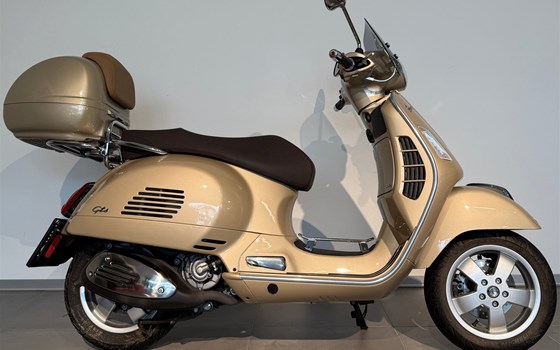 Gebrauchtmotorrad Vespa GTS 300 i.e. - Bild 6 Gebrauchtmotorrad Vespa GTS 300 i.e. - Bild 6