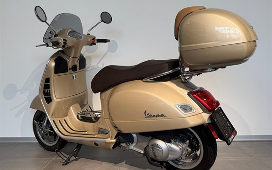 Gebrauchtmotorrad Vespa GTS 300 i.e. - Bild 7 Gebrauchtmotorrad Vespa GTS 300 i.e. - Bild 7