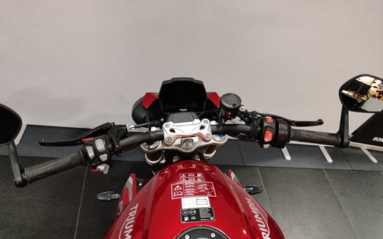 Neufahrzeug Triumph Speed Triple 1200 RS - Bild 7 Neufahrzeug Triumph Speed Triple 1200 RS - Bild 7