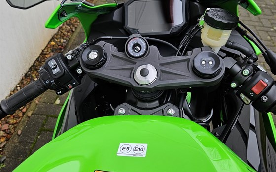 Gebrauchtmotorrad Kawasaki Ninja ZX-6R - Bild 3