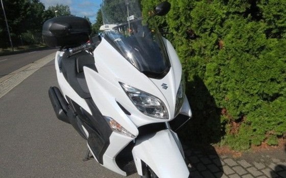 Gebrauchtmotorrad Suzuki Burgman 400 - Bild 2