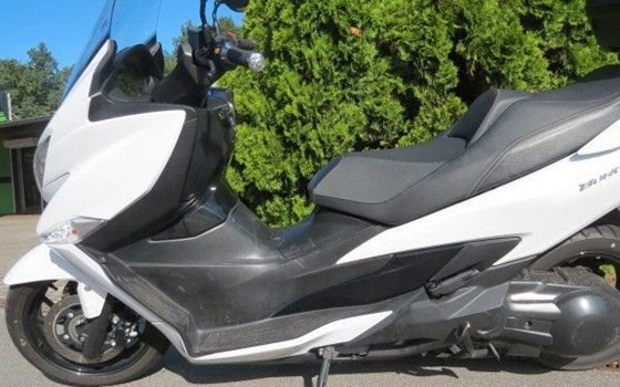 Gebrauchtmotorrad Suzuki Burgman 400 - Bild 8