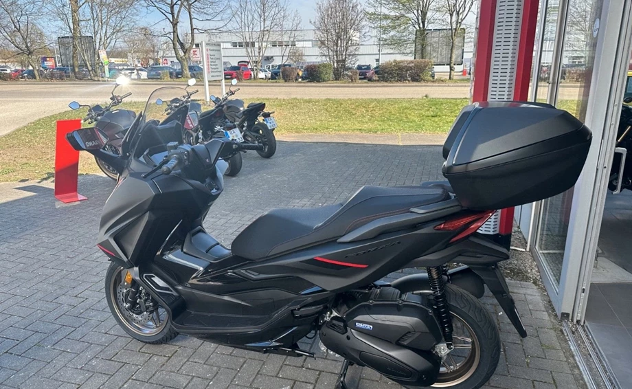 Offer Honda Forza 125 Bild 2: Offer Honda Forza 125