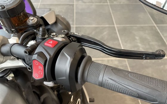 Gebrauchtmotorrad Triumph Speed Triple 1200 RS - Bild 12