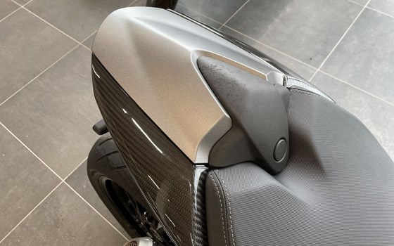 Gebrauchtmotorrad Triumph Speed Triple 1200 RS - Bild 14