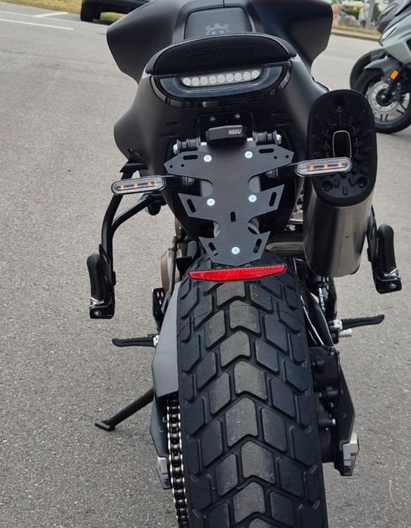 Angebot Husqvarna Svartpilen 801