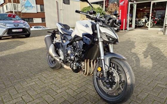 Gebrauchtmotorrad Honda CB1000 Hornet - Bild 2
