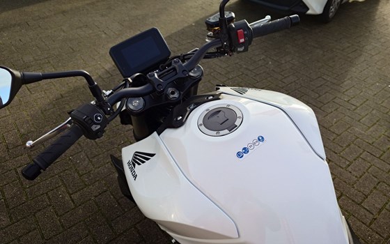 Gebrauchtmotorrad Honda CB1000 Hornet - Bild 7