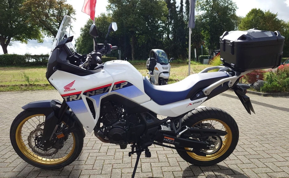 Angebot Honda XL750 Transalp Bild 4: Angebot Honda XL750 Transalp