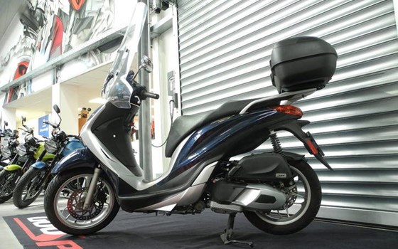 Gebrauchtmotorrad Piaggio Medley 150 - Bild 2