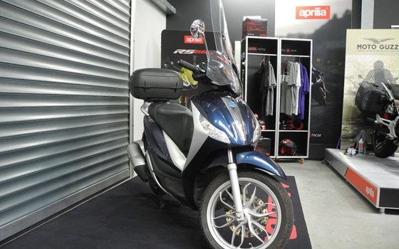 Gebrauchtmotorrad Piaggio Medley 150 - Bild 4