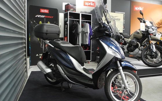 Gebrauchtmotorrad Piaggio Medley 150 - Bild 5