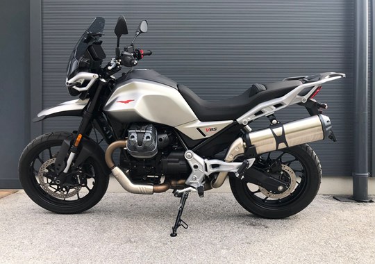 GEBRAUCHTFAHRZEUG Moto Guzzi V85 Strada