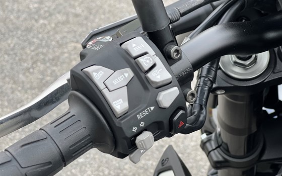 Gebrauchtmotorrad Kawasaki Z900 70kW - Bild 9