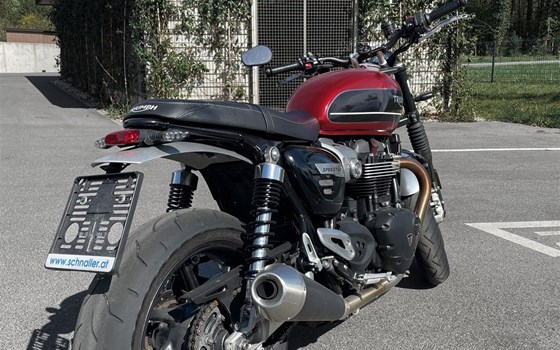 Gebrauchtmotorrad Triumph Speed Twin 1200 - Bild 4 Gebrauchtmotorrad Triumph Speed Twin 1200 - Bild 4