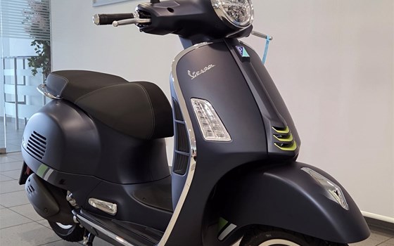 Neufahrzeug Vespa GTS 310 SuperTech - Bild 4 Neufahrzeug Vespa GTS 310 SuperTech - Bild 4