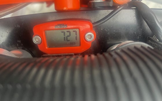 Gebrauchtmotorrad KTM 450 SMR - Bild 3 Gebrauchtmotorrad KTM 450 SMR - Bild 3