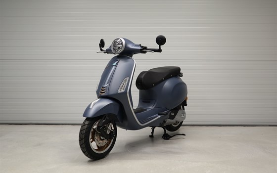 Neufahrzeug Vespa Primavera 125 Officina 8 - Bild 4