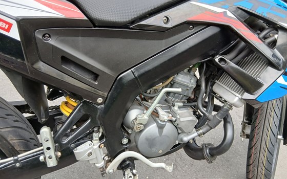 Gebrauchtmotorrad Derbi Senda DRD X-Treme 50 SM - Bild 8 Gebrauchtmotorrad Derbi Senda DRD X-Treme 50 SM - Bild 8