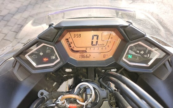Gebrauchtmotorrad Honda NM4 Vultus - Bild 13 Gebrauchtmotorrad Honda NM4 Vultus - Bild 13