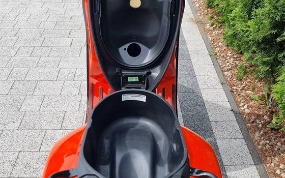 Gebrauchtmotorrad Vespa GTS 300 - Bild 3