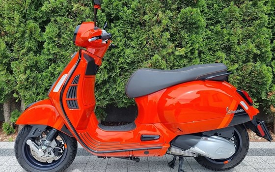 Gebrauchtmotorrad Vespa GTS 300 - Bild 4