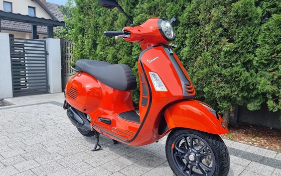 Gebrauchtmotorrad Vespa GTS 300 - Bild 6