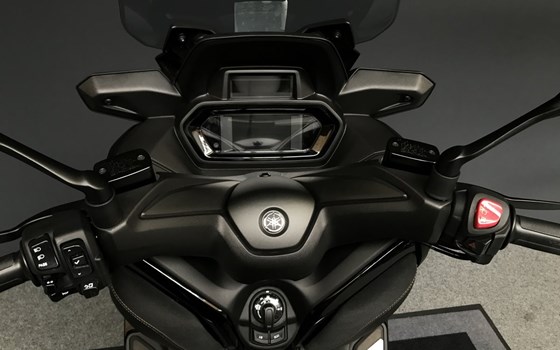 Gebrauchtmotorrad Yamaha XMAX 300 Tech MAX - Bild 8
