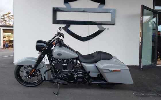 Neufahrzeug Harley-Davidson Touring Road King Special FLHRXS - Bild 10 Neufahrzeug Harley-Davidson Touring Road King Special FLHRXS - Bild 10