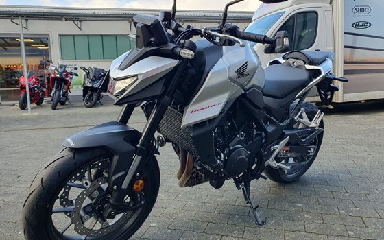 Neufahrzeug Honda CB750 Hornet - Bild 17