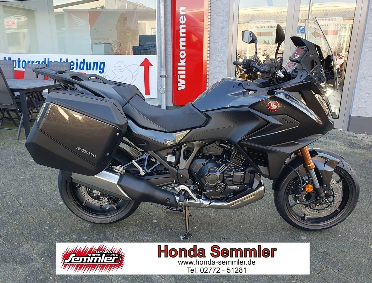 Honda NT1100 DCT