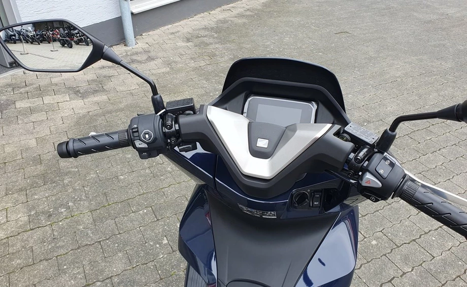 Angebot Honda PCX125 DX Bild 7: Angebot Honda PCX125 DX