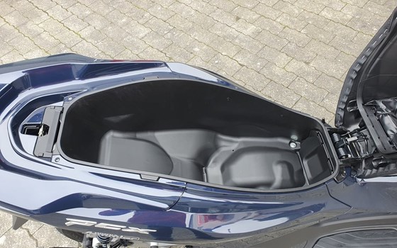 Gebrauchtmotorrad Honda PCX125 DX - Bild 9