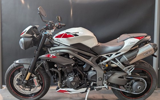 Gebrauchtmotorrad Triumph Speed Triple 1050 - Bild 2
