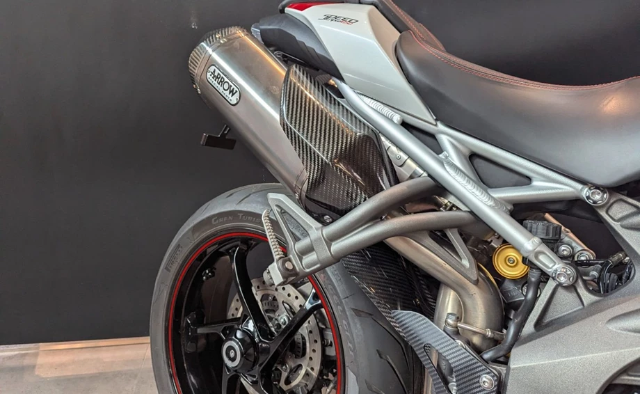 Angebot Triumph Speed Triple 1050 Bild 7: Angebot Triumph Speed Triple 1050