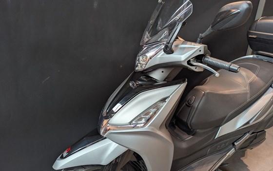 Gebrauchtmotorrad Kymco Agility 300i ABS - Bild 3