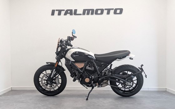 Neufahrzeug Ducati Scrambler 10° Anniversario Rizoma Edition - Bild 3