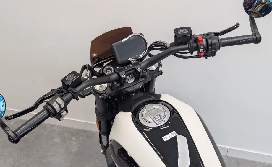 Angebot Ducati Scrambler 10° Anniversario Rizoma Edition Bild 5: Angebot Ducati Scrambler 10° Anniversario Rizoma Edition
