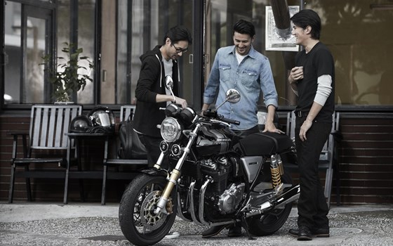 Gebrauchtmotorrad Honda CB1100 RS - Bild 17